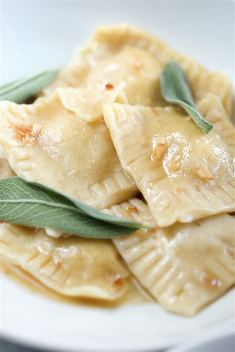 How many calories are in butternut ravioli small - calories, carbs, nutrition