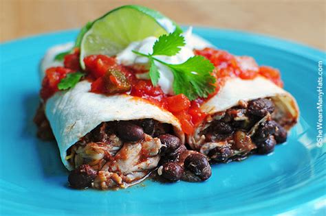 How many calories are in caldo chicken and black bean burrito - calories, carbs, nutrition