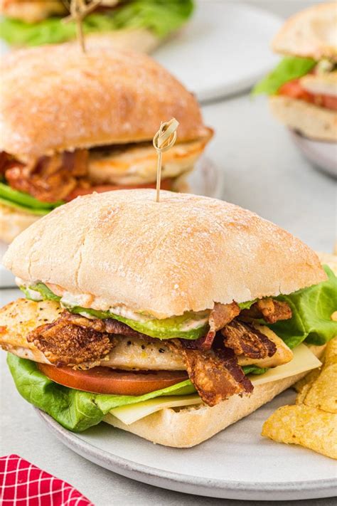 How many calories are in california chicken club - calories, carbs, nutrition