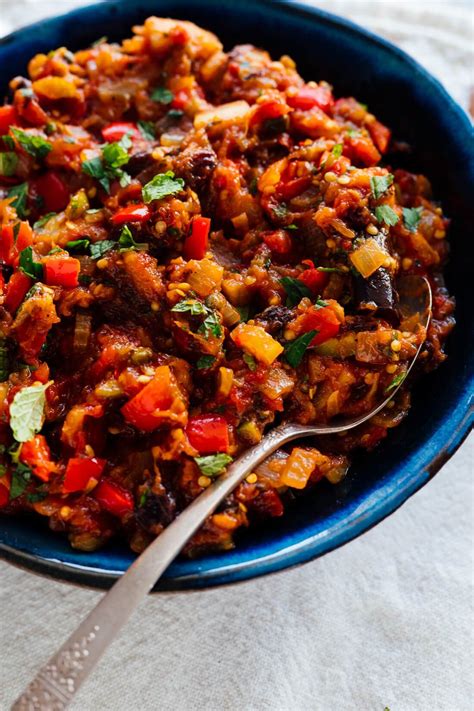 How many calories are in caponata with tuna - calories, carbs, nutrition