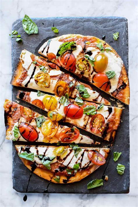 How many calories are in caprese flatbread - calories, carbs, nutrition