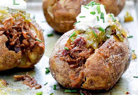 How many calories are in carolina pork stuffed potato - calories, carbs, nutrition