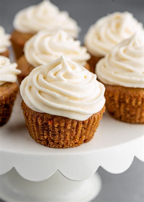 How many calories are in carrot cupcake frosting sprinkles (22399.4) - calories, carbs, nutrition