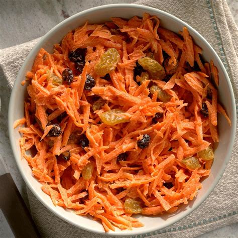 How many calories are in carrot raisin salad - calories, carbs, nutrition