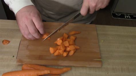 How many calories are in carrots glazed maple oblique cut 4 oz - calories, carbs, nutrition