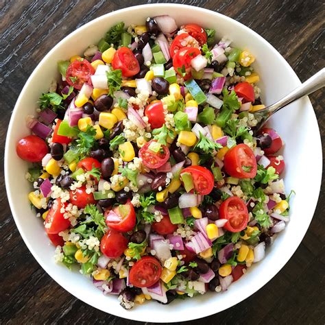 How many calories are in cerner quinoa with black beans and seared red peppers with asparagus and cucumber salad - calories, carbs, nutrition