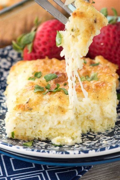 How many calories are in cheesy egg bake - calories, carbs, nutrition