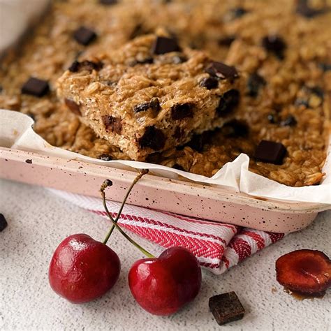 How many calories are in cherry breakfast bar - calories, carbs, nutrition