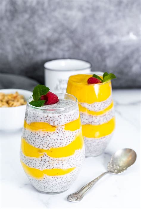 How many calories are in chia seed pudding with diced mango - calories, carbs, nutrition