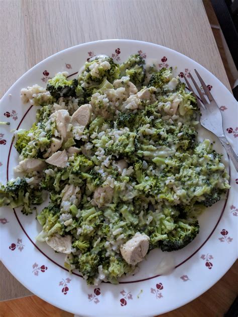 How many calories are in chicken and broccoli filling - calories, carbs, nutrition