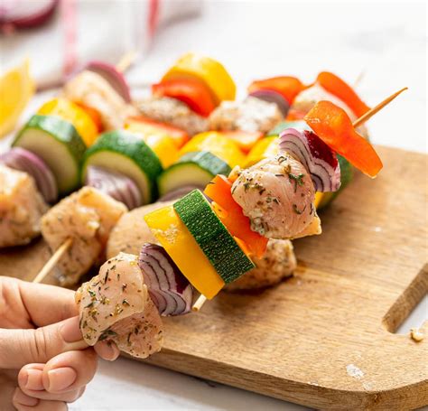 How many calories are in chicken and summer vegetable kabobs - calories, carbs, nutrition