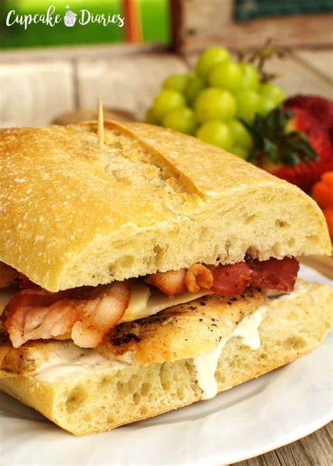 How many calories are in chicken bacon ranch sandwich - calories, carbs, nutrition