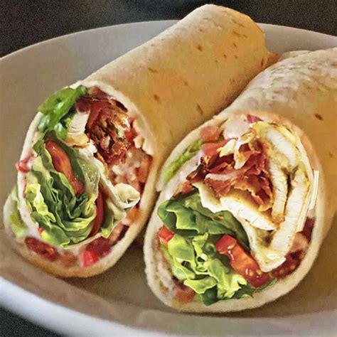 How many calories are in chicken bacon swiss wrap - calories, carbs, nutrition