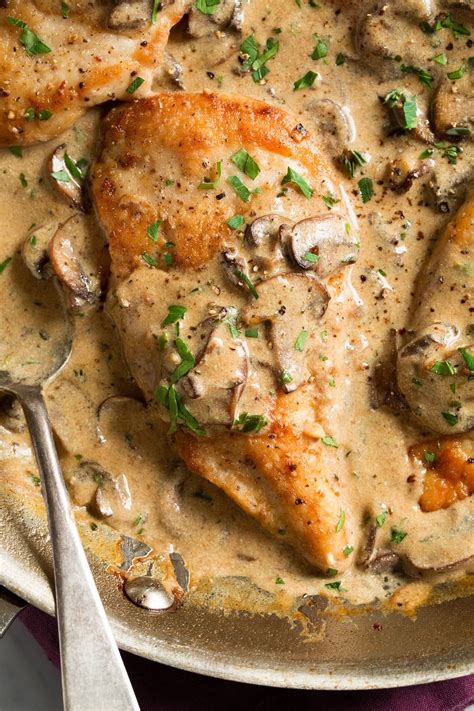 How many calories are in chicken breast marsala - calories, carbs, nutrition