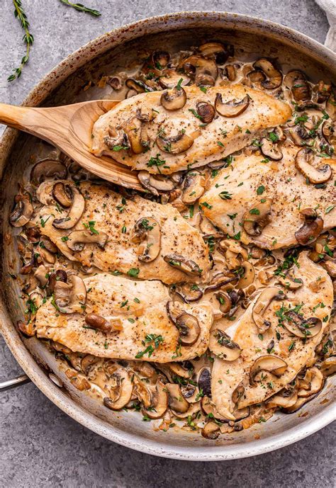 How many calories are in chicken breasts with mushroom sage sauce - calories, carbs, nutrition