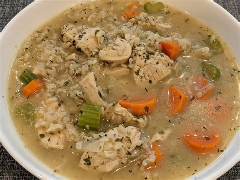 How many calories are in chicken brown rice soup - calories, carbs, nutrition