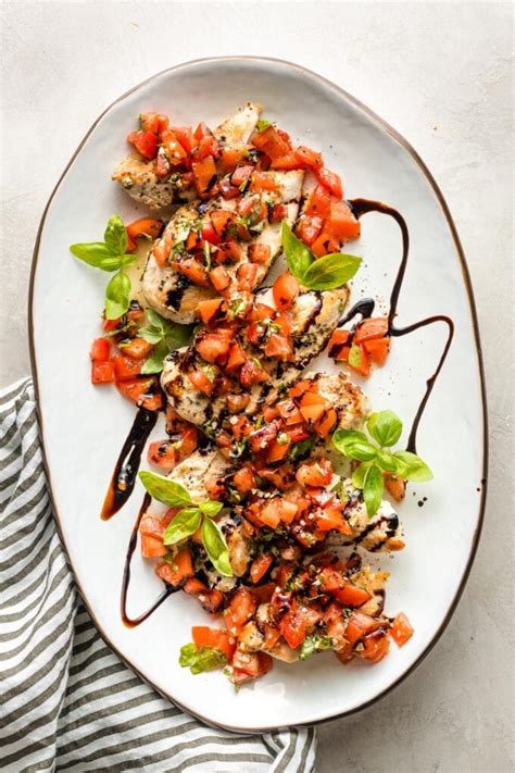 How many calories are in chicken bruschetta medium - calories, carbs, nutrition