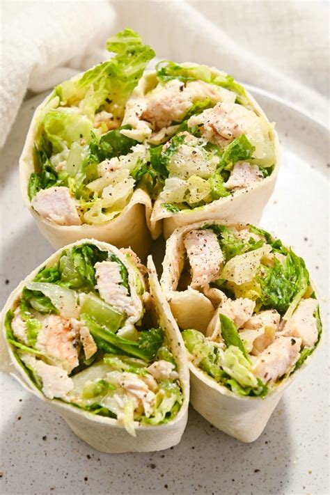 How many calories are in chicken caesar club salad wrap - calories, carbs, nutrition