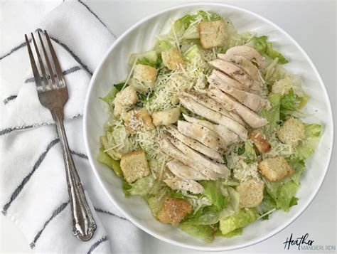 How many calories are in chicken caesar salad - half order - calories, carbs, nutrition