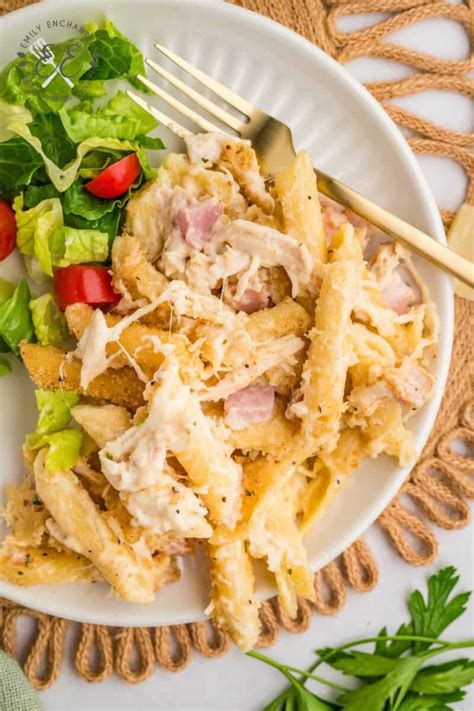 How many calories are in chicken cordon bleu with pasta (1) - calories, carbs, nutrition