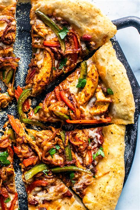 How many calories are in chicken fajita pizza - calories, carbs, nutrition