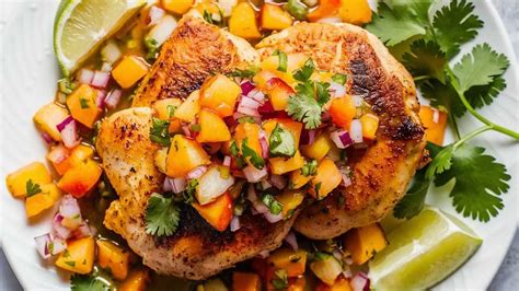 How many calories are in chicken honey dijon with peach cilantro salsa - calories, carbs, nutrition