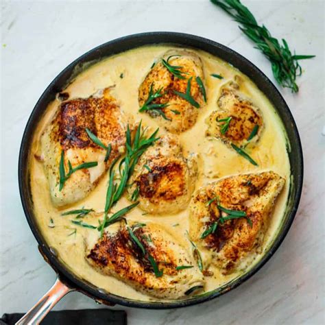 How many calories are in chicken in white wine and tarragon - calories, carbs, nutrition