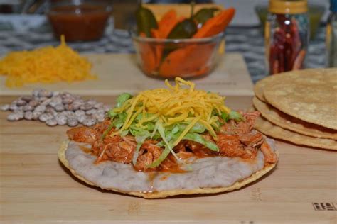 How many calories are in chicken machaca tostadas - calories, carbs, nutrition