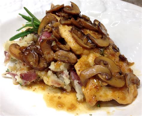 How many calories are in chicken marsala with roasted garlic (16570.11) - calories, carbs, nutrition