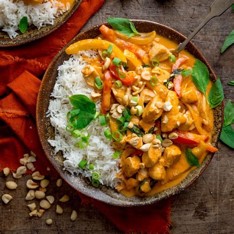 How many calories are in chicken panang - calories, carbs, nutrition