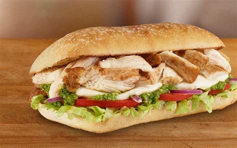 How many calories are in chicken pesto blt sub - calories, carbs, nutrition