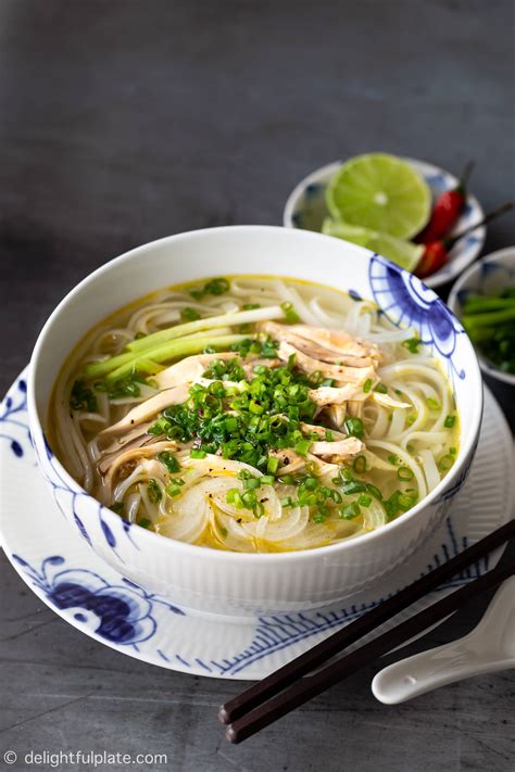 How many calories are in chicken pho noodle soup - calories, carbs, nutrition