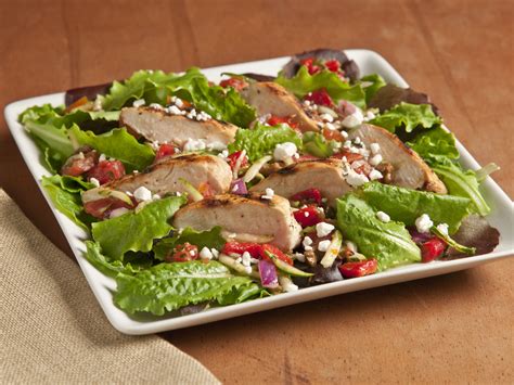 How many calories are in chicken provencal salad - calories, carbs, nutrition