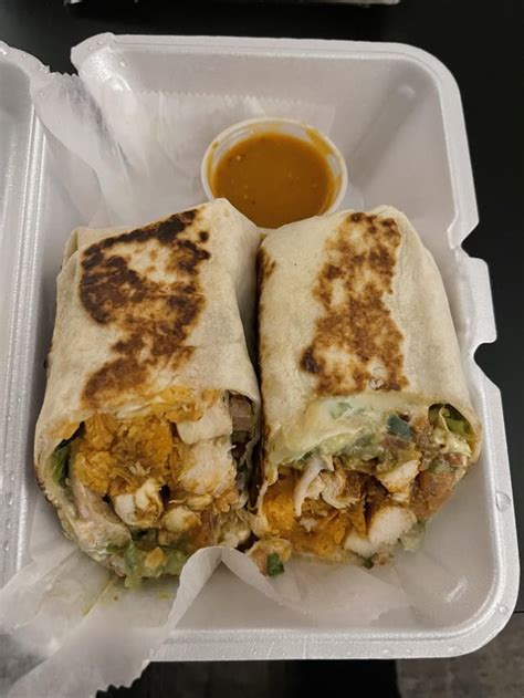 How many calories are in chicken rice burrito (59888.1) - calories, carbs, nutrition