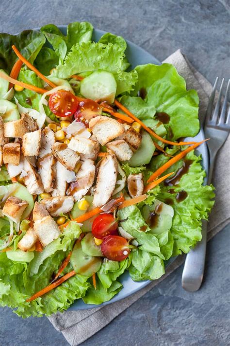 How many calories are in chicken salad over greens (31737.0) - calories, carbs, nutrition