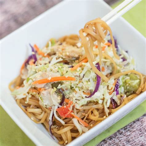 How many calories are in chicken vegetable noodle bowl - calories, carbs, nutrition