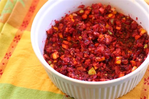 How many calories are in chicken with cranberry apple relish - calories, carbs, nutrition