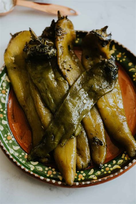 How many calories are in chiles anaheim roasted 1 cup - calories, carbs, nutrition
