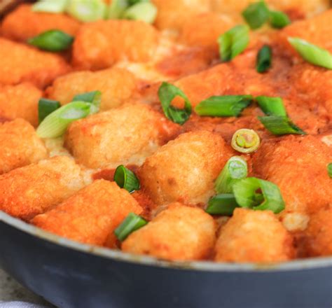 How many calories are in chili cheese tater tots - calories, carbs, nutrition