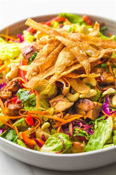 How many calories are in chinese chicken salad with wonton chips - calories, carbs, nutrition