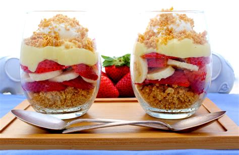 How many calories are in choco-strawberry bannana parfait - calories, carbs, nutrition