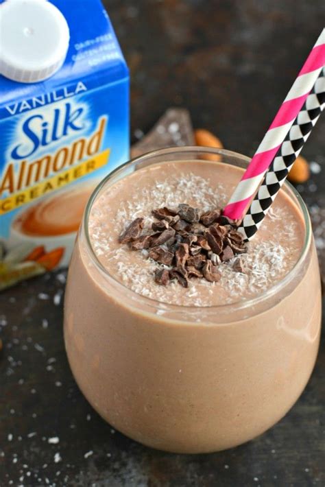 How many calories are in chocolate almond smoothie, 12 oz - calories, carbs, nutrition