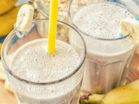 How many calories are in chocolate banana yogurt protein shake (higher calorie) (70744.2) - calories, carbs, nutrition