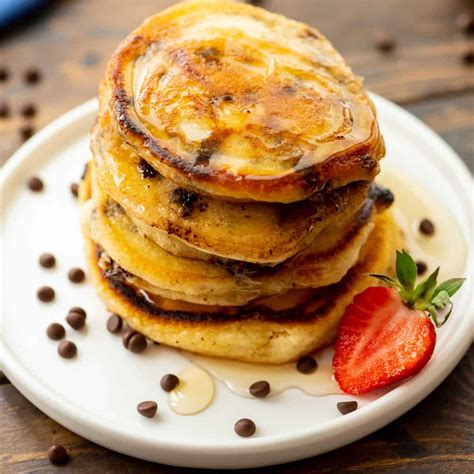 How many calories are in chocolate chip pancakes - 2 ea. - calories, carbs, nutrition