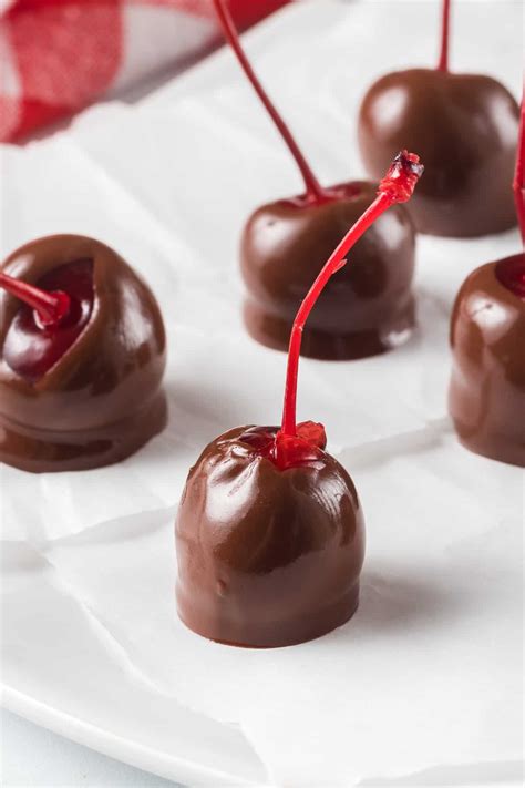 How many calories are in chocolate covered cherries - calories, carbs, nutrition