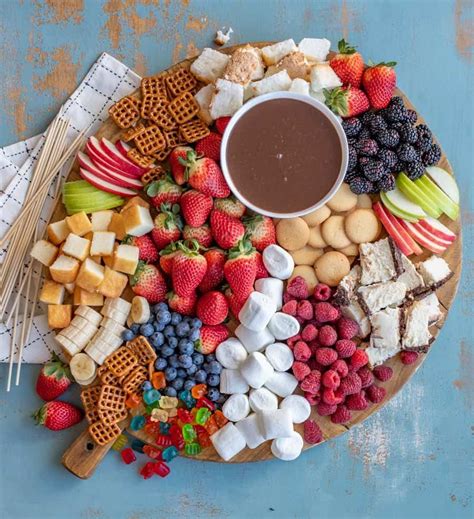 How many calories are in chocolate fondue - calories, carbs, nutrition