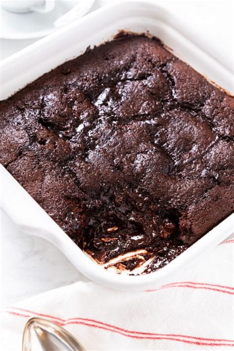 How many calories are in chocolate fudge pudding cake - calories, carbs, nutrition