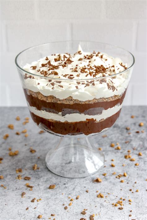 How many calories are in chocolate pudding heath bar trifle (60651.0) - calories, carbs, nutrition