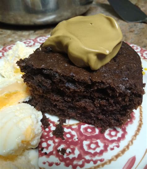 How many calories are in chocolate sauerkraut cake - calories, carbs, nutrition