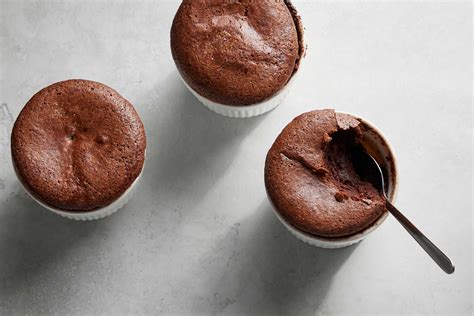 How many calories are in chocolate souffle - calories, carbs, nutrition